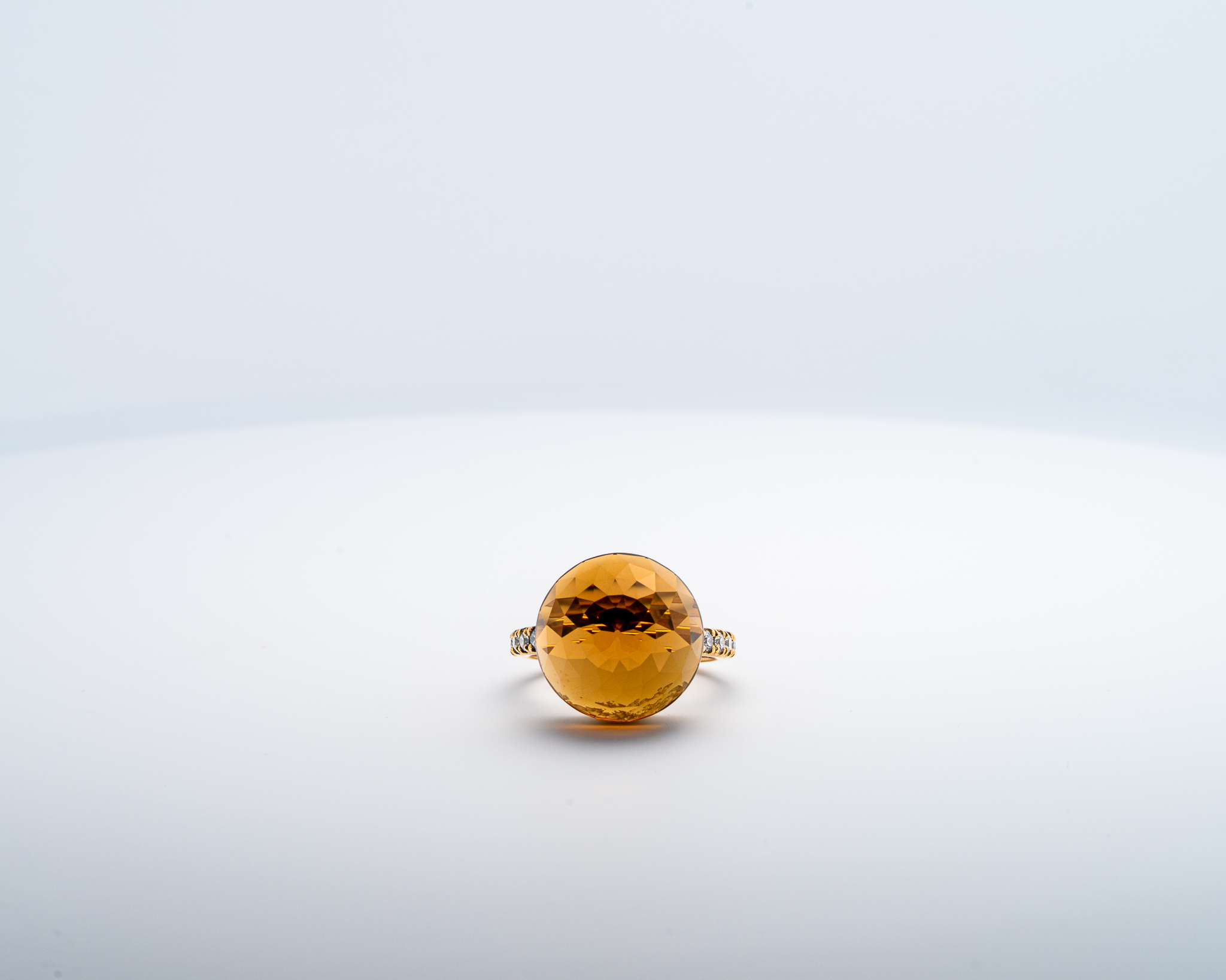 Bague Asteria Or Jaune 18K Citrine Pavée de 14 diamant Diamant de 2.0 mm pour env. 0.42ct – Image 2