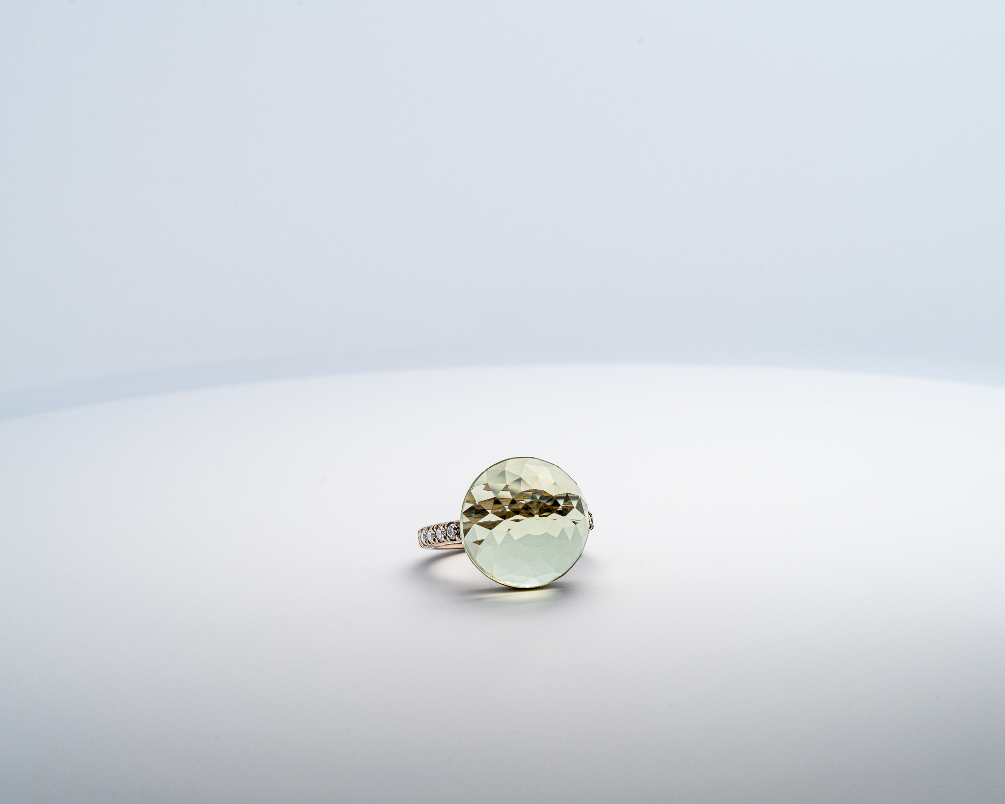 Bague Asteria Or Blanc 18K Prasiolite Pavée de 14 diamant Diamant de 2.0 mm pour env. 0.42ct – Image 2