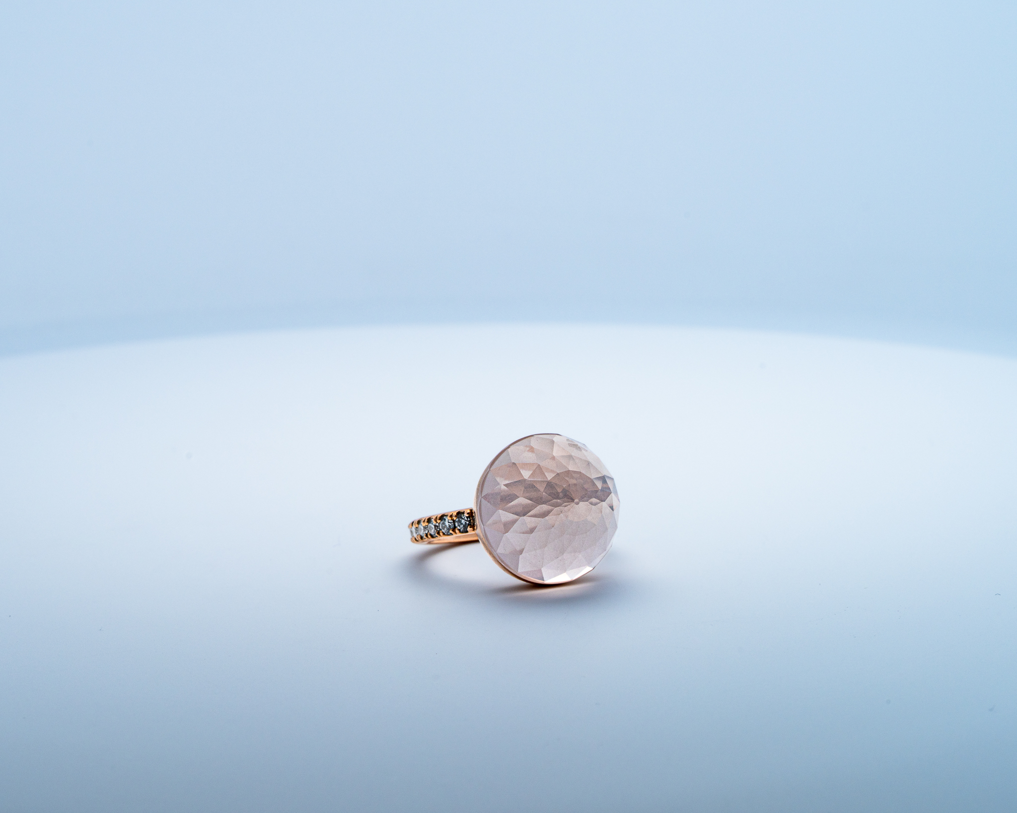 Bague Asteria Or Rose 18K Quartz Rose Pavée de 14 diamant Diamant de 2.0 mm pour env. 0.42ct – Image 3