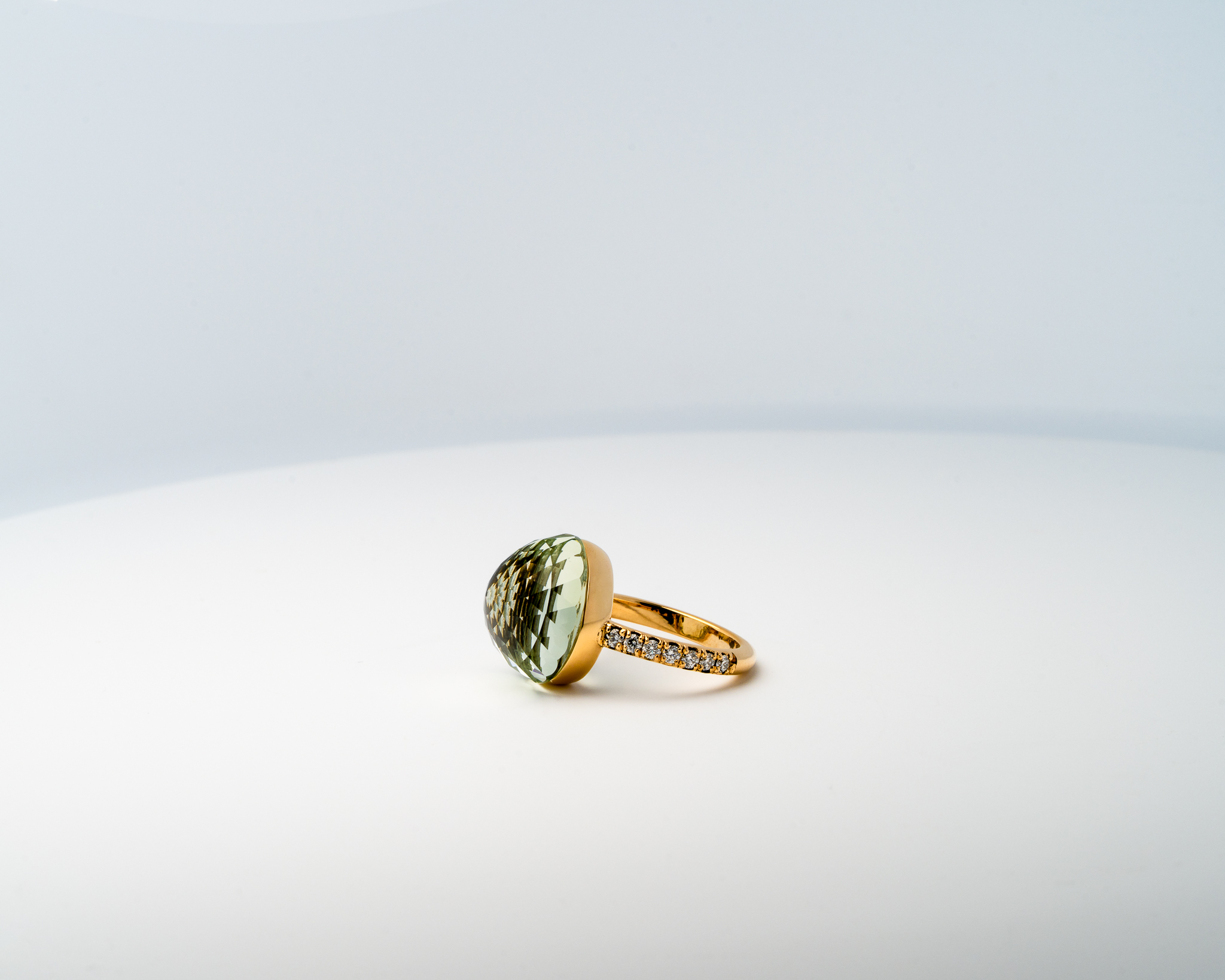 Bague Asteria Or Jaune 18K Prasiolite Pavée de 14 diamant Diamant de 2.0 mm pour env. 0.42ct