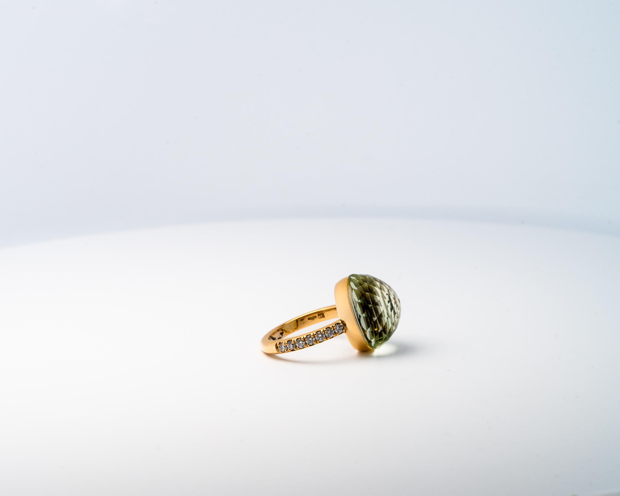 Bague Asteria Or Jaune 18K Prasiolite Pavée de 14 diamant Diamant de 2.0 mm pour env. 0.42ct – Image 3