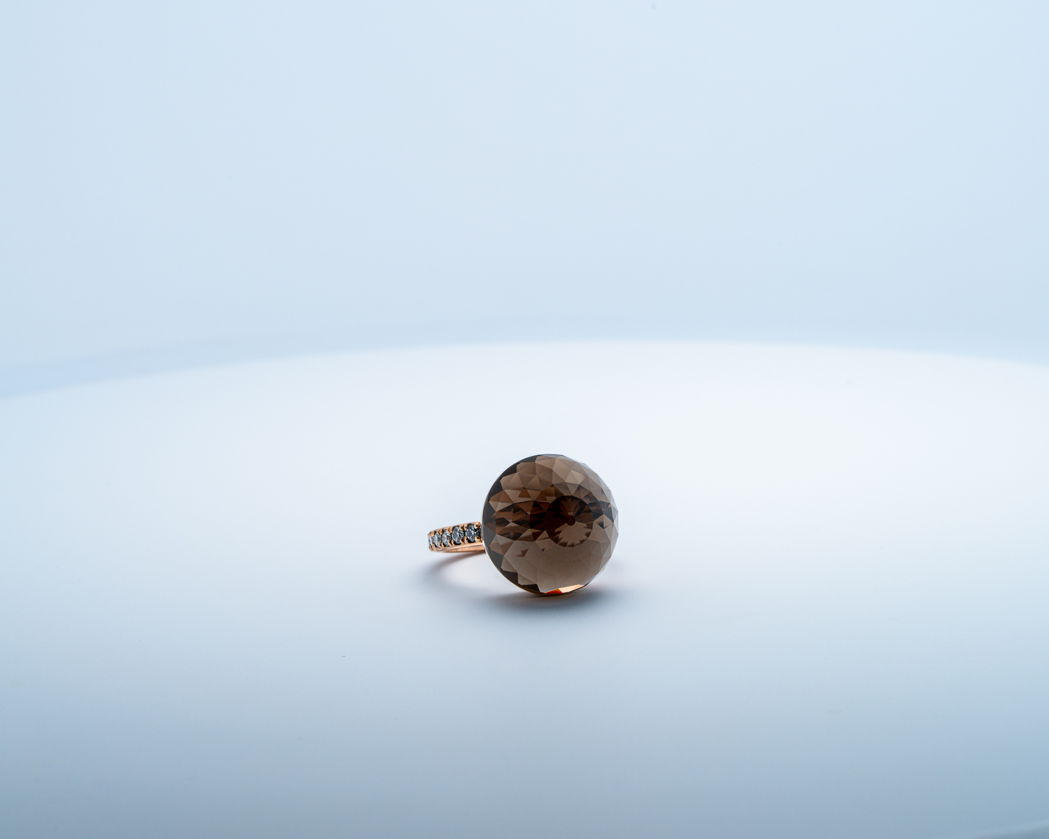 Bague Asteria Or Rose 18K Quartz Fumée Pavée de 14 diamant Diamant de 2.0 mm pour env. 0.42ct – Image 2