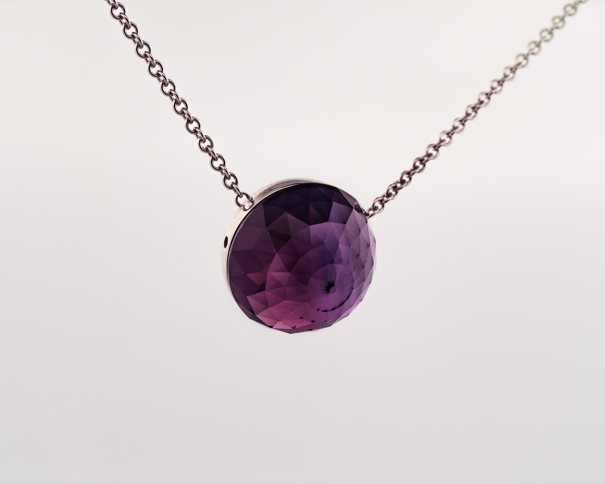 Pendentif Asteria – Or Blanc & Améthyste – Image 2