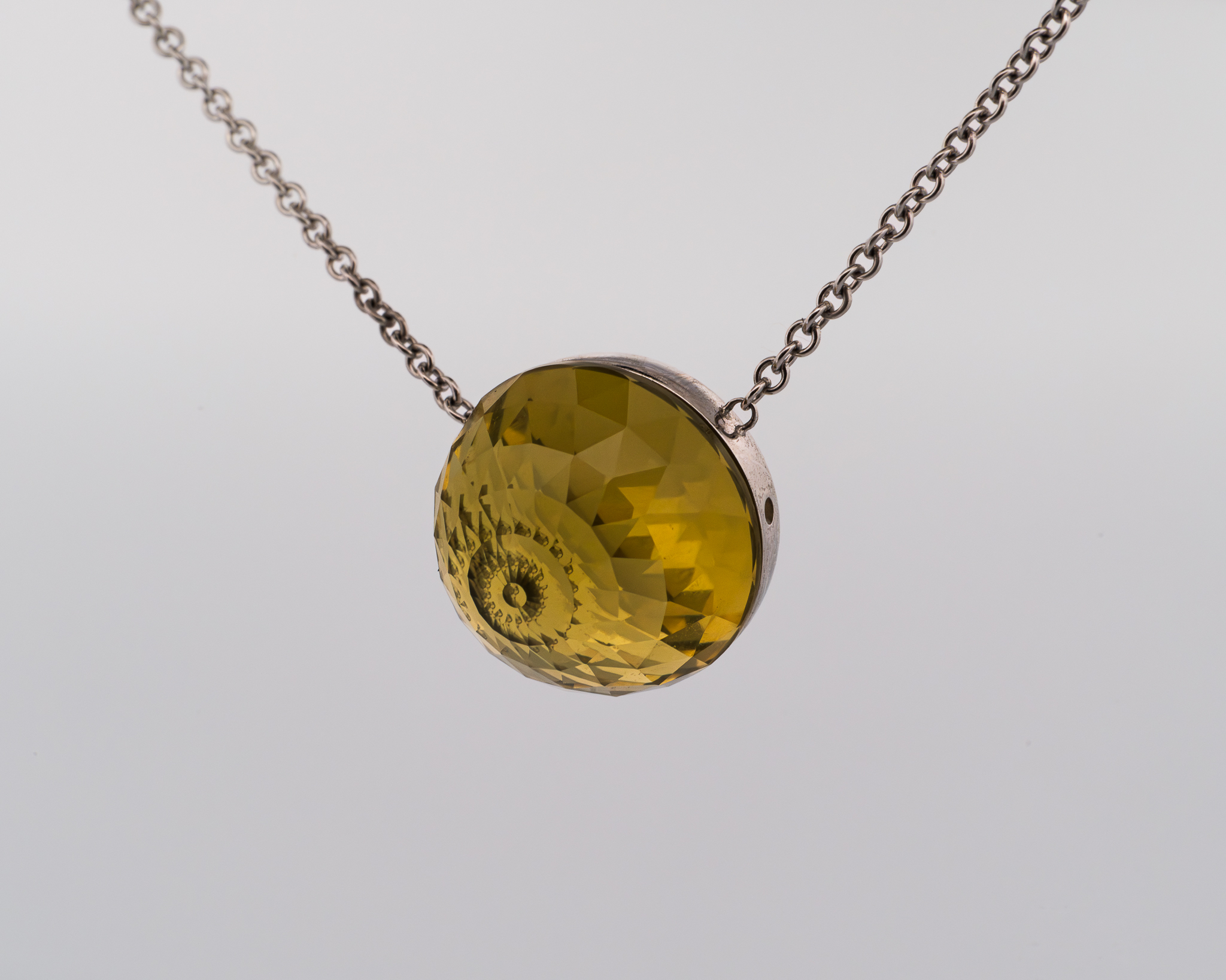 Pendentif Asteria – Or Blanc & Lemon Quartz – Image 3