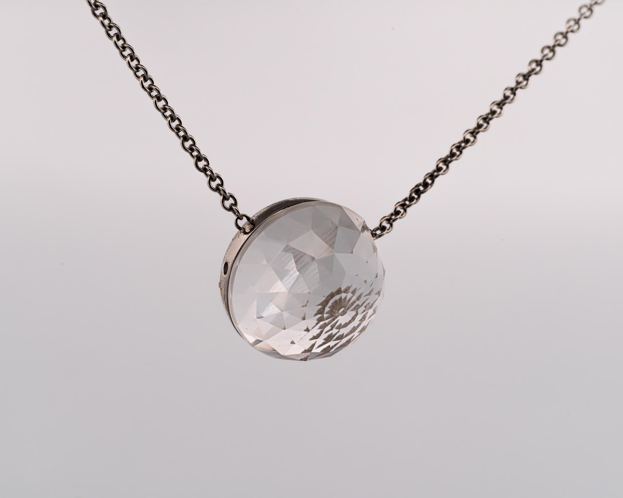Pendentif Asteria – Or Blanc & Quartz – Image 2