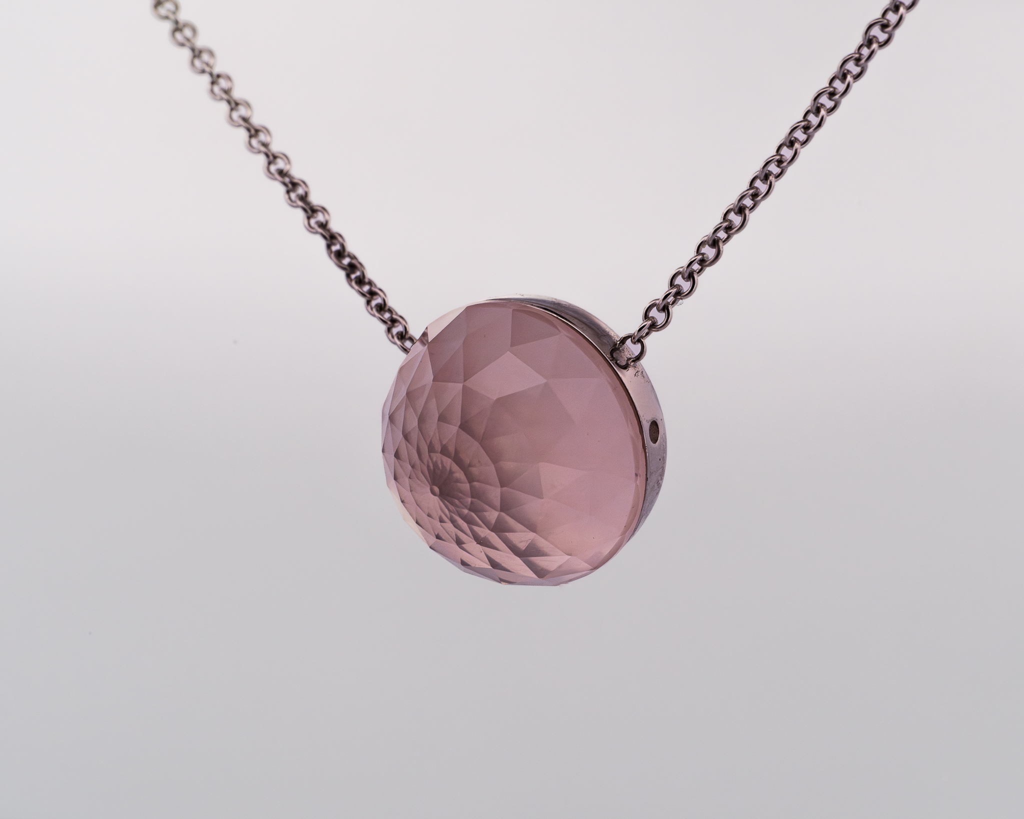 Pendentif Asteria – Or Blanc & Quartz Rose – Image 3